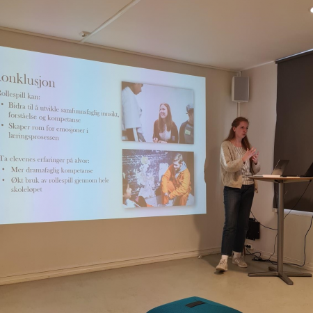 Anne Sofie Gudim (NLA) har undersøkt ungdomsskoleelevers erfaringer med rollespill som undervisningsmetode i en samfunnsfaglig kontekst.